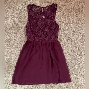 Francesca’s Chrissy Lace Dress SIZE SMALL